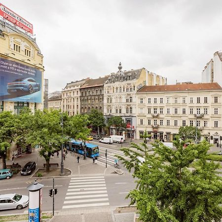 Elegant Apartment In Super Central Location Budapeste Exterior foto